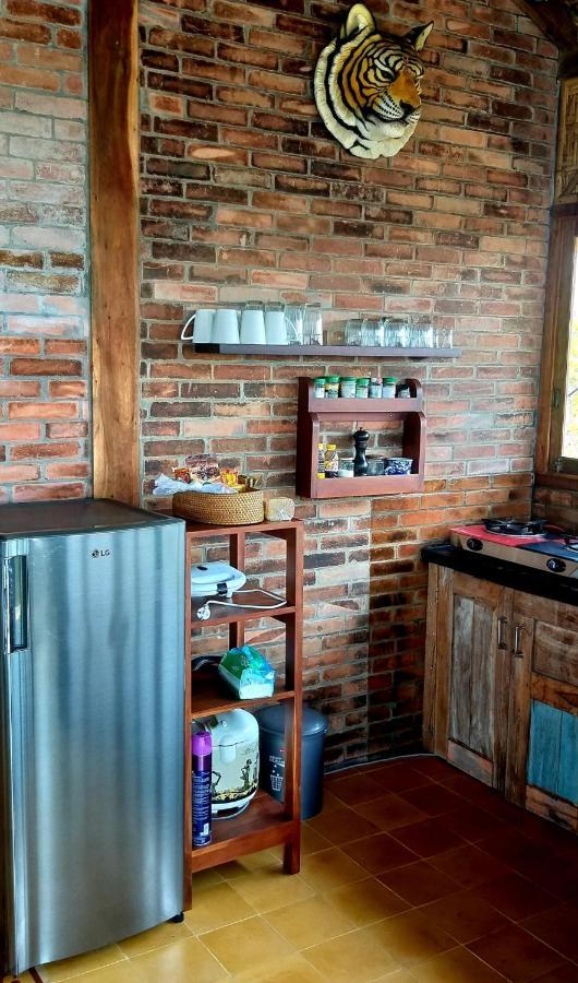 Batu Hill Villa Watukarung Екстер'єр фото